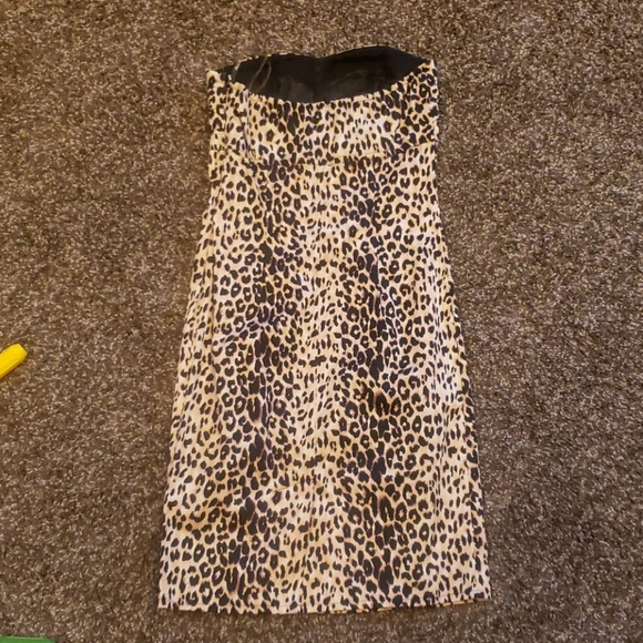 Cheetah print strapless dress - Picture 3 of 3